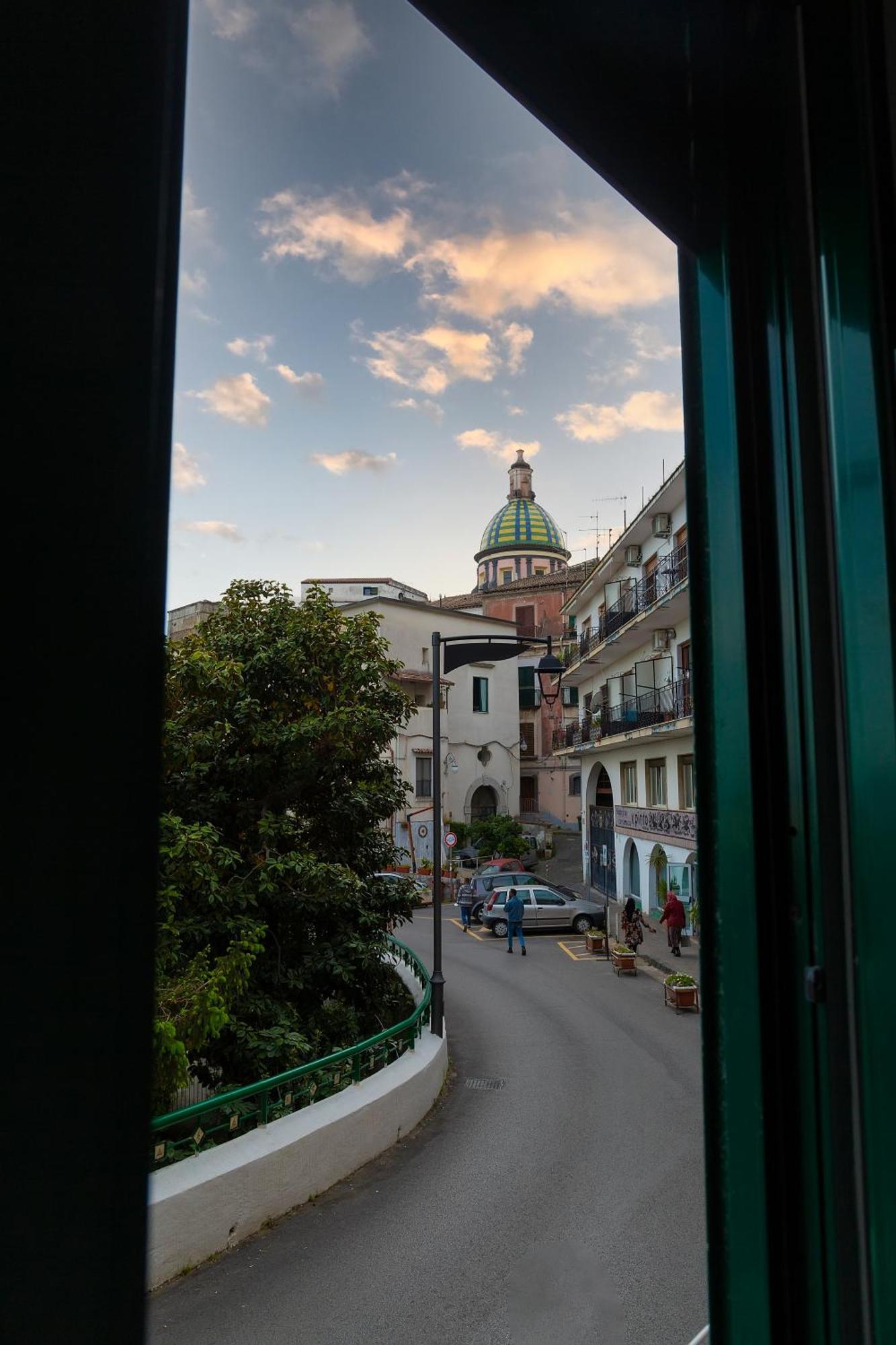 Le Due Sorelle Vietri Bagian luar foto
